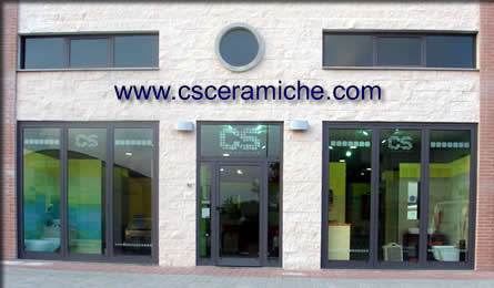 foto esposizione CS CERAMICHE